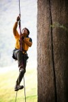 Hyun Bin escala los árboles en Nueva Zelandia para el comercial de la marca de exteriores K2